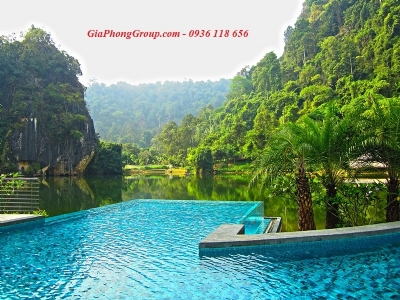 HỒ BƠI VÁCH KÍNH